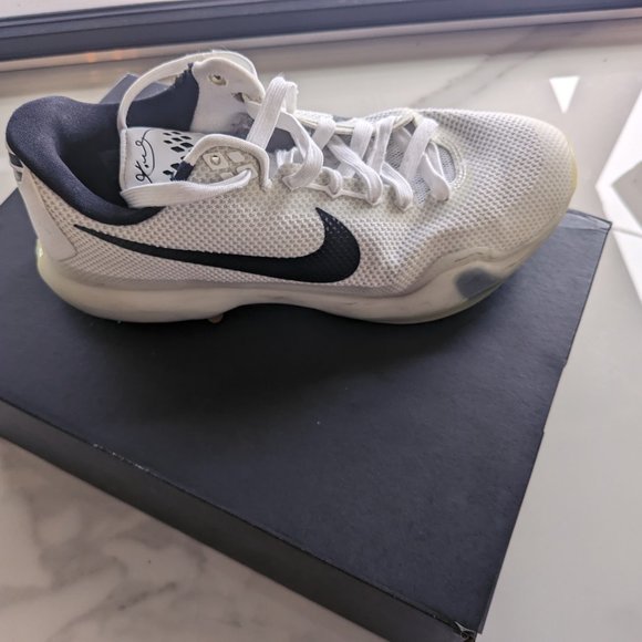 Kobe X Fundamentals Size 9 Men (White/Black/Gold) - Picture 6 of 14
